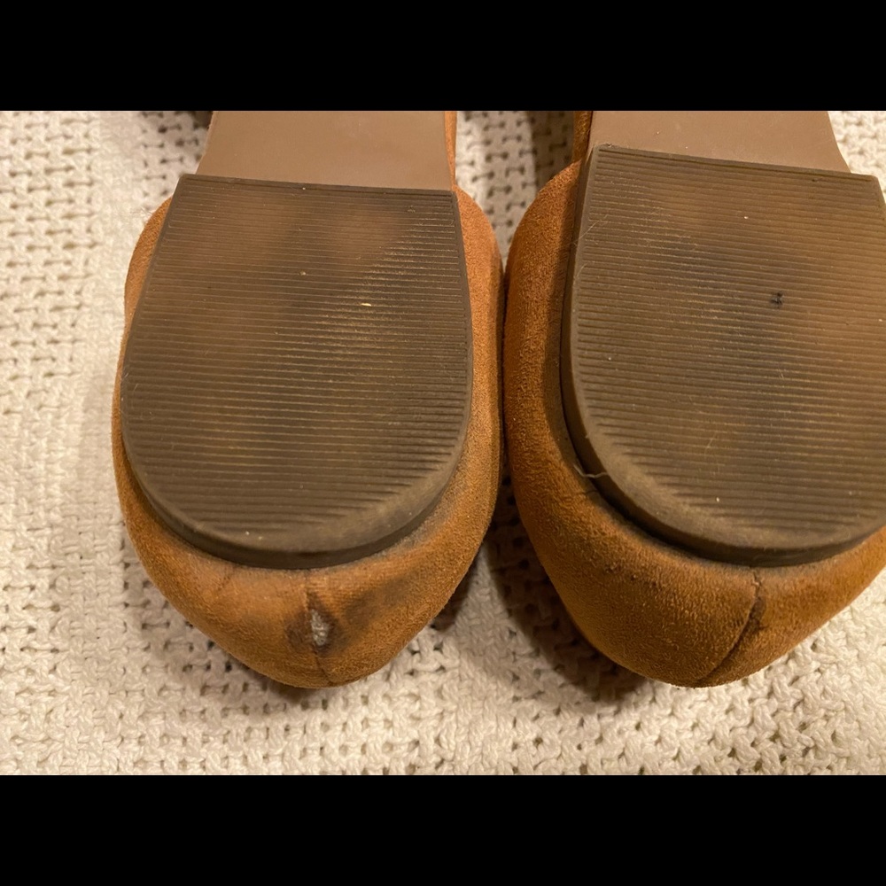 GAP Pointed-toe Flats - Picture 5 of 5